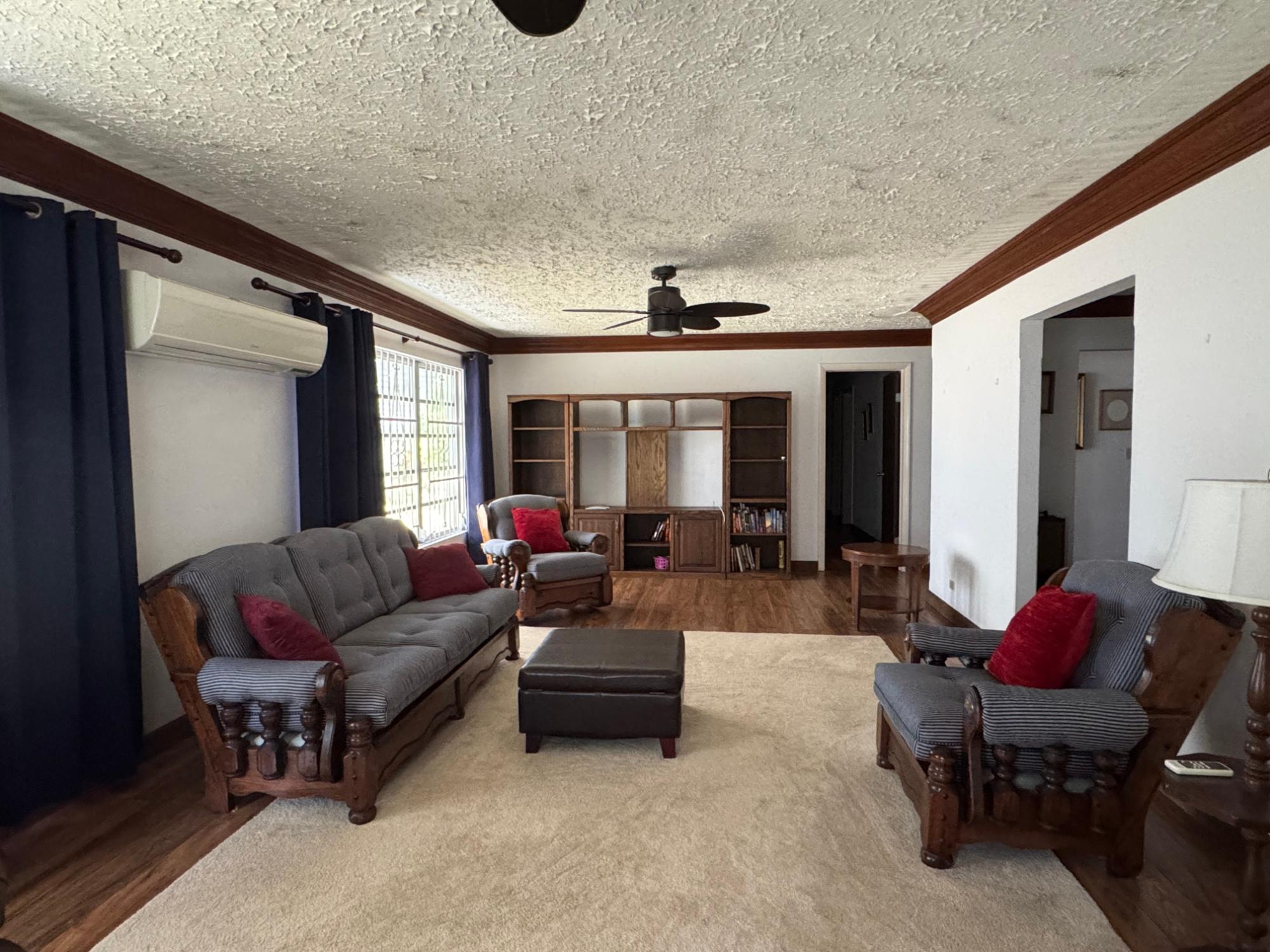 SEABREEZE ESTATES