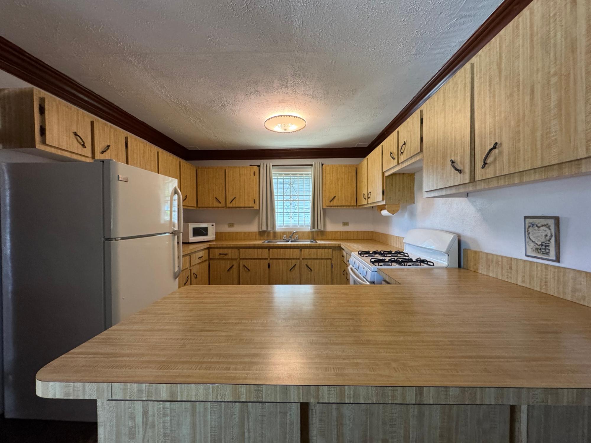 SEABREEZE ESTATES