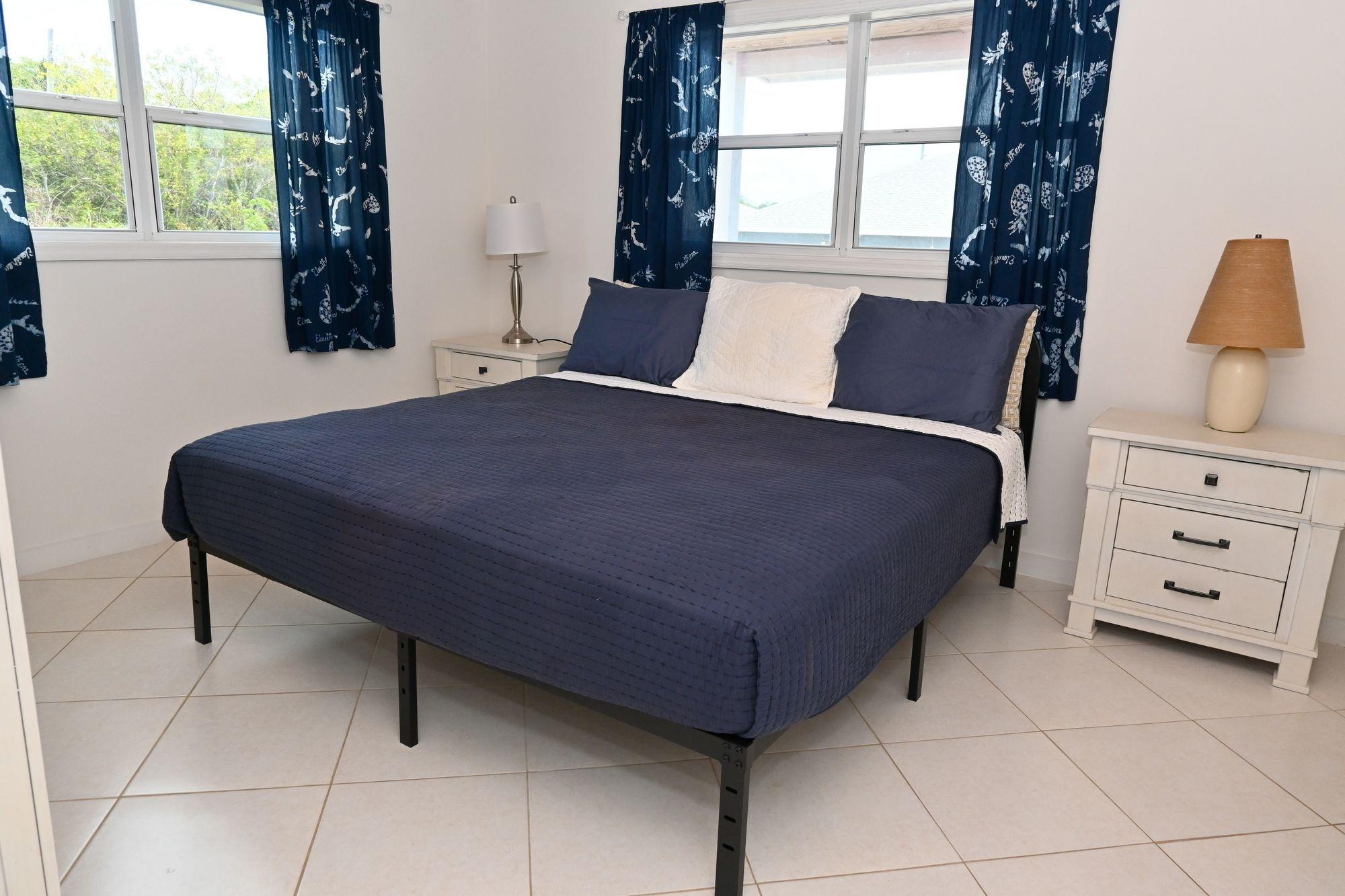 HILLTOP OCEAN VIEW HOME