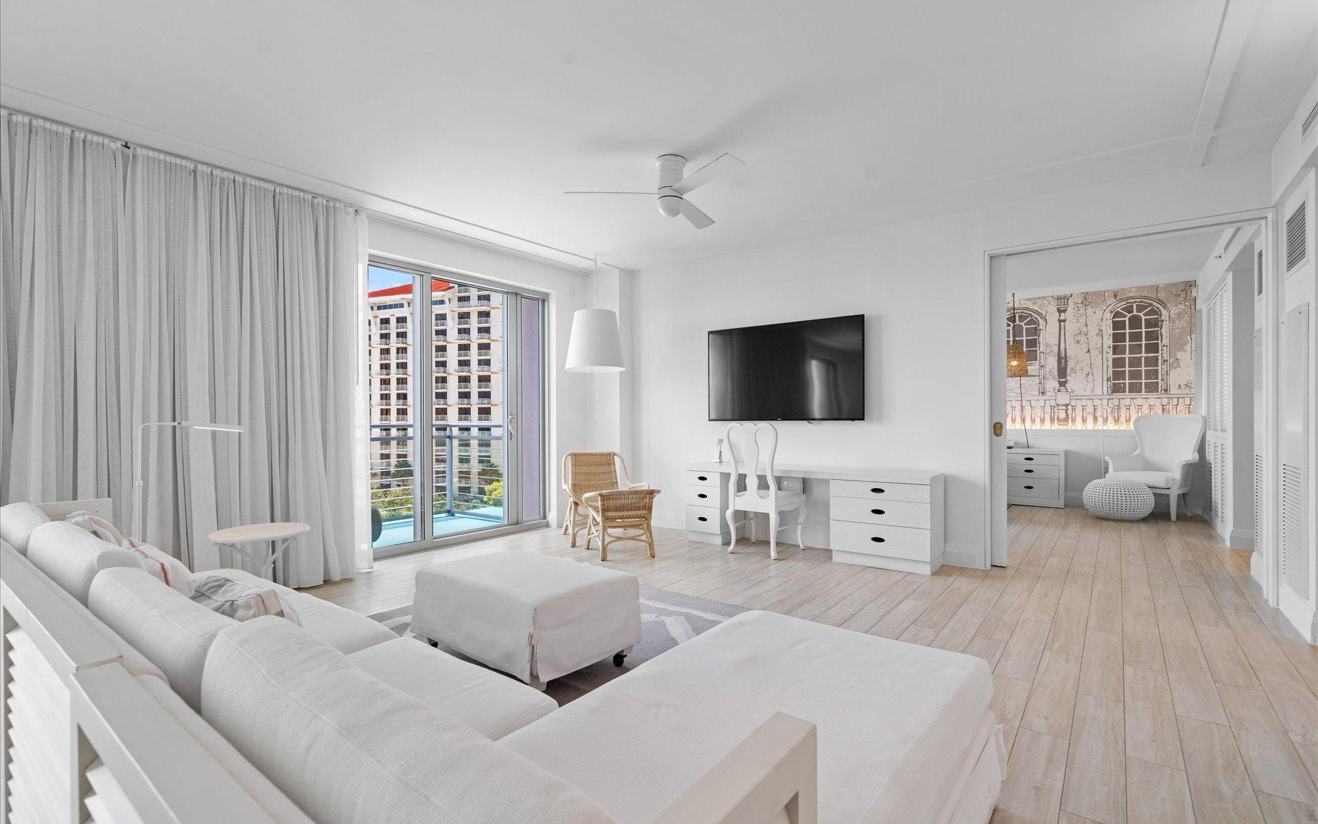 SLS BAHA MAR
