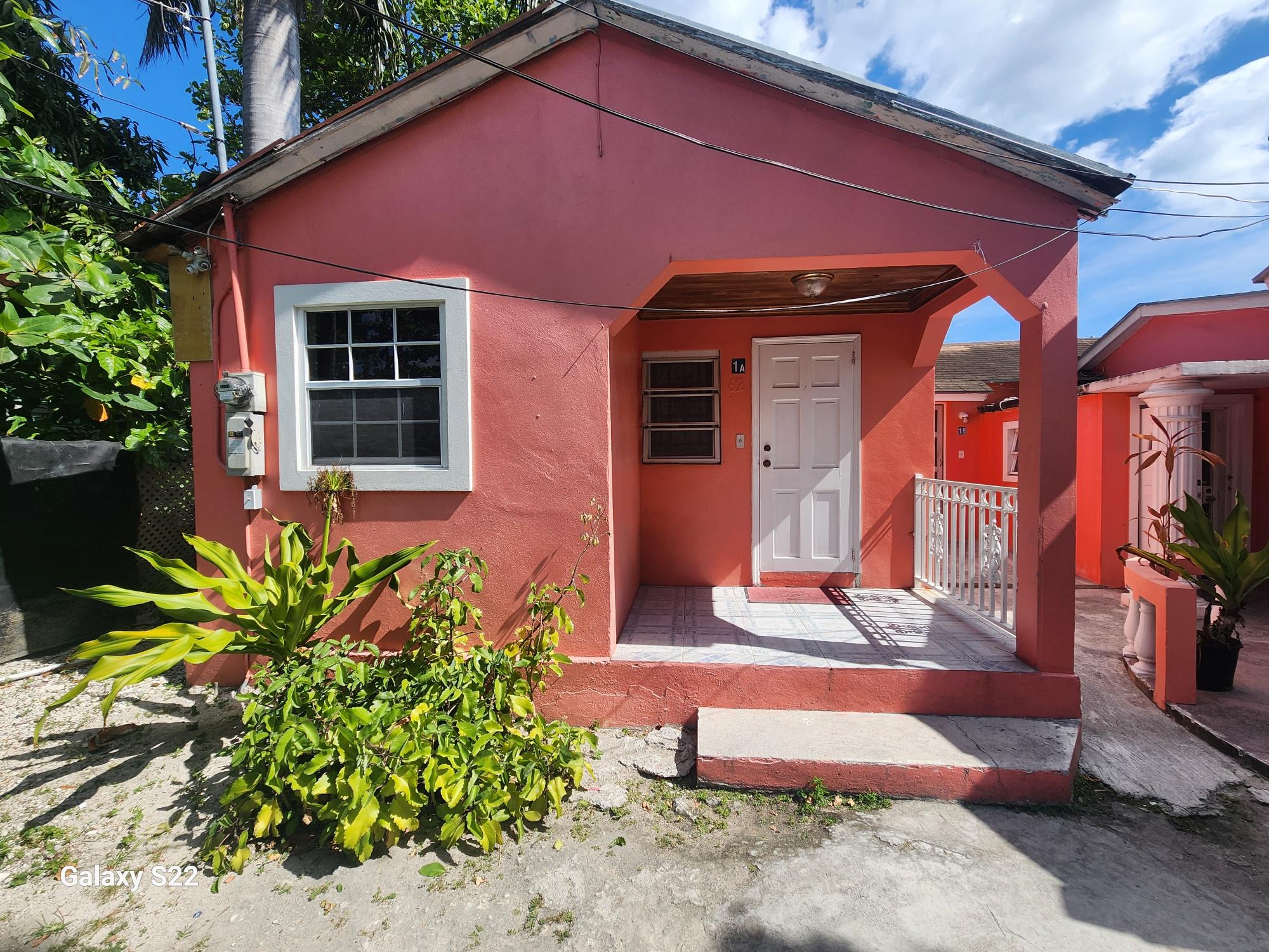 House & 3 Apartments