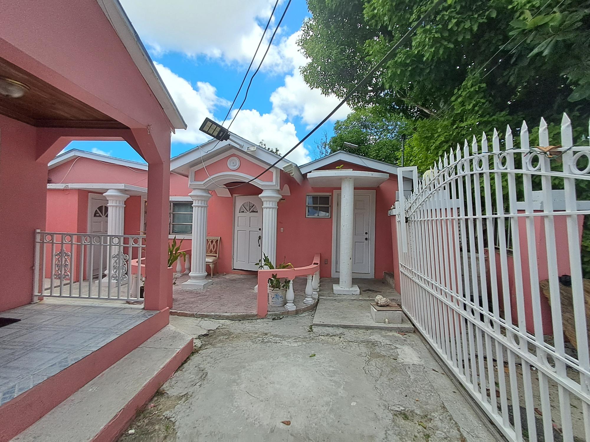 House & 3 Apartments