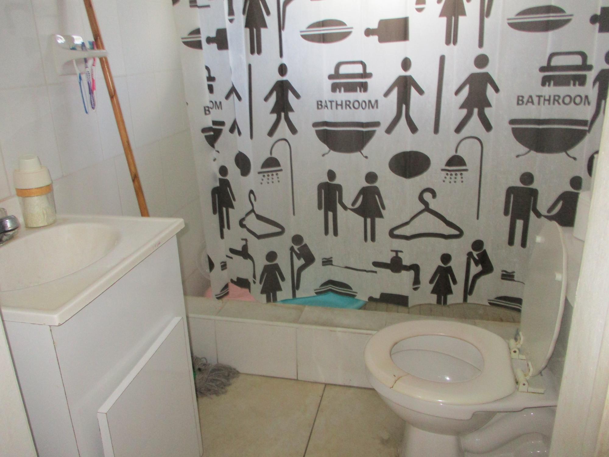 House & 3 Apartments