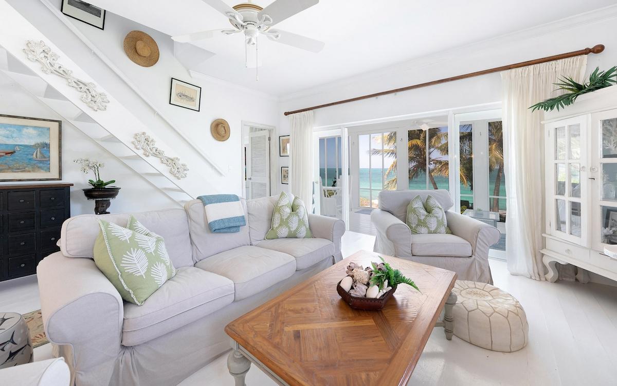 RUSSELL ISLAND COTTAGE