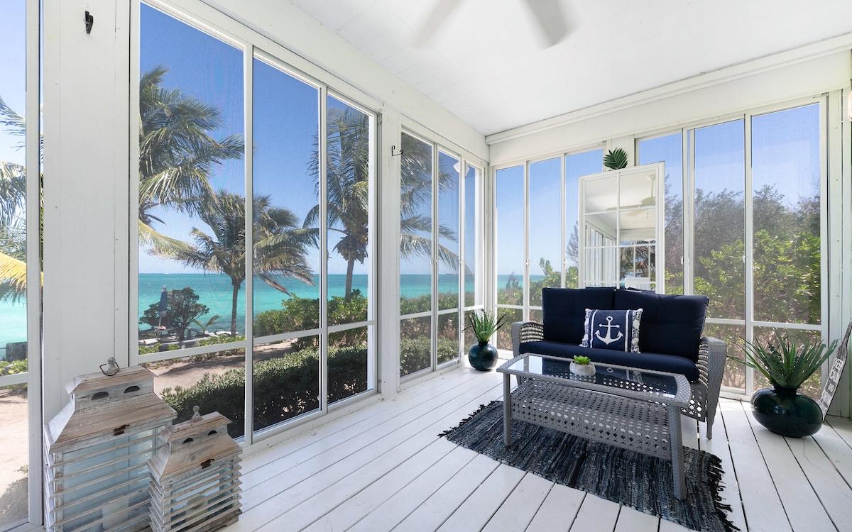 RUSSELL ISLAND COTTAGE