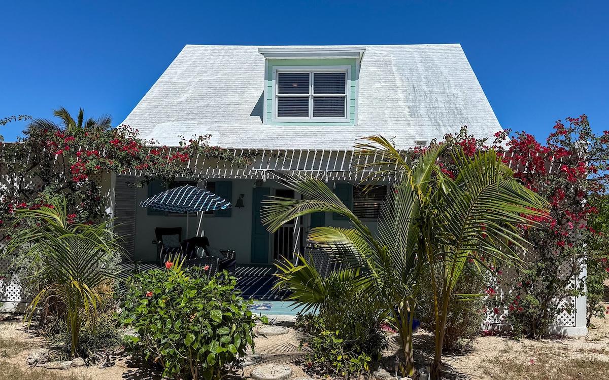 RUSSELL ISLAND COTTAGE