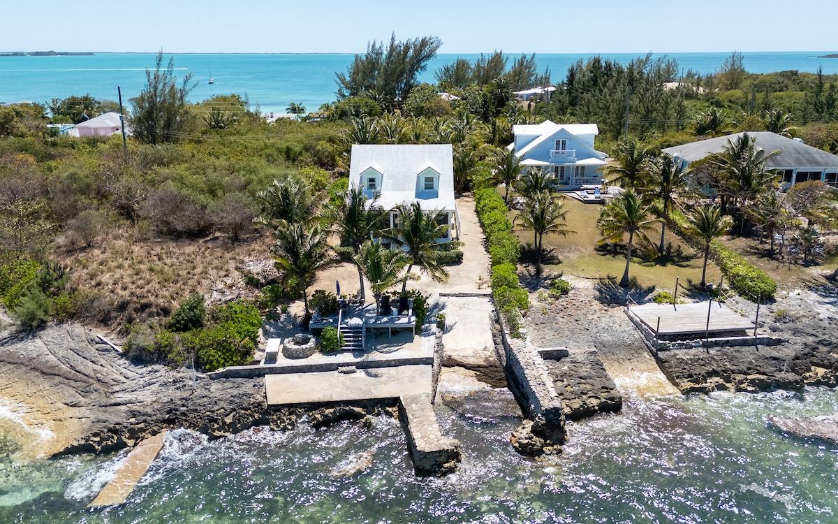RUSSELL ISLAND COTTAGE
