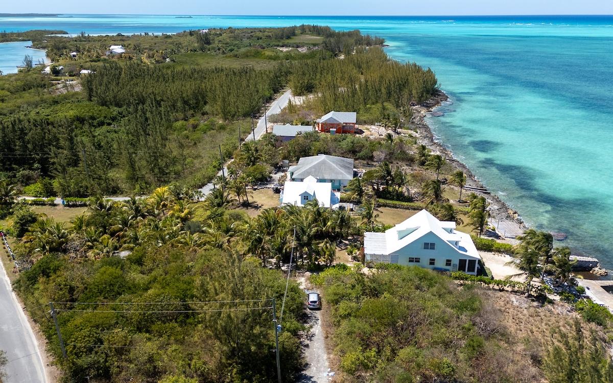 RUSSELL ISLAND COTTAGE