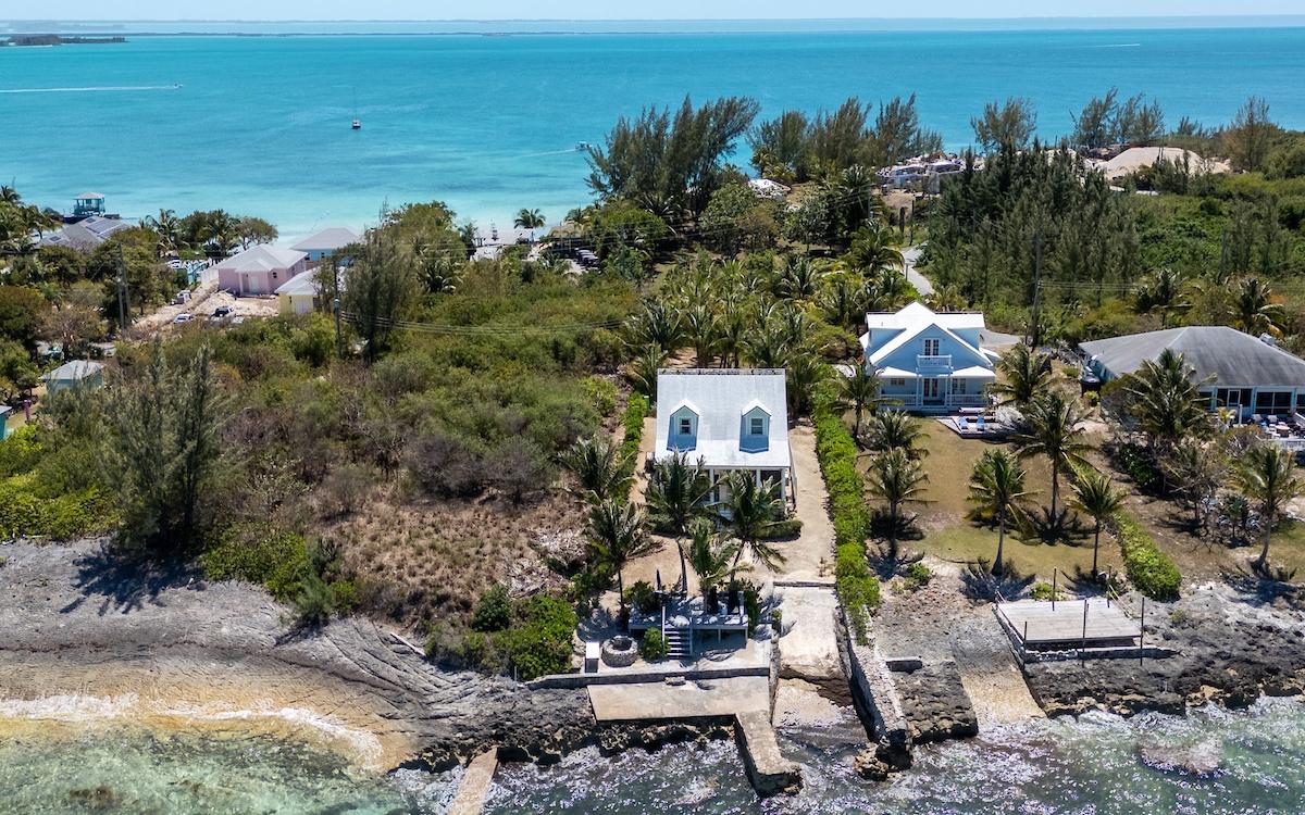 RUSSELL ISLAND COTTAGE