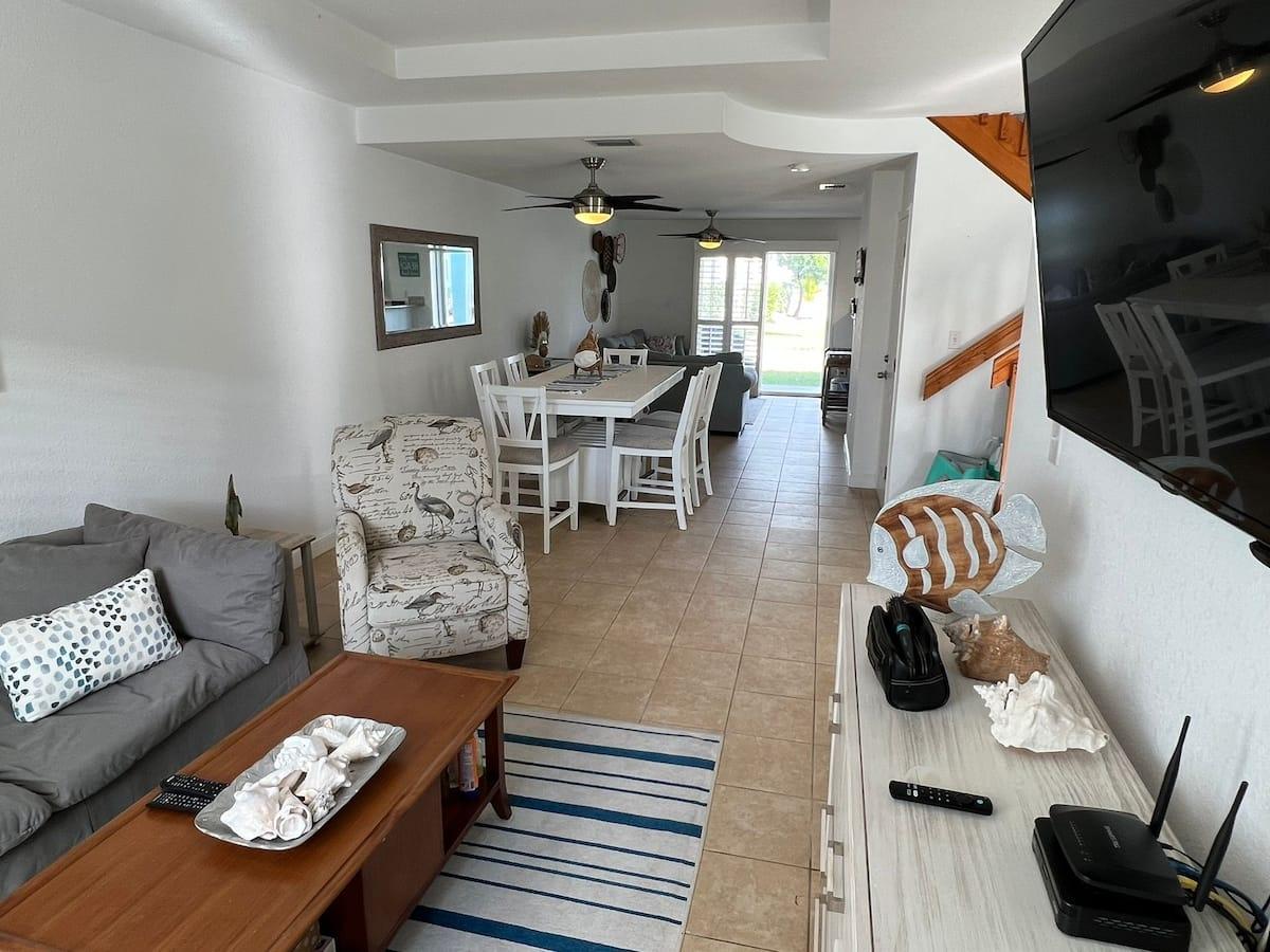Bimini Townhouse