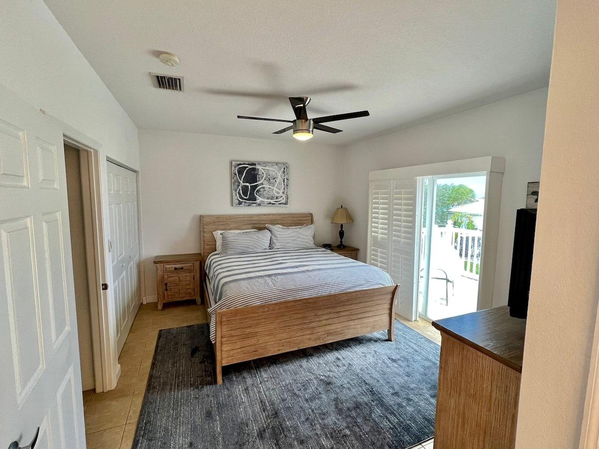 Bimini Townhouse