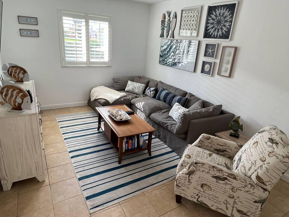 Bimini Townhouse