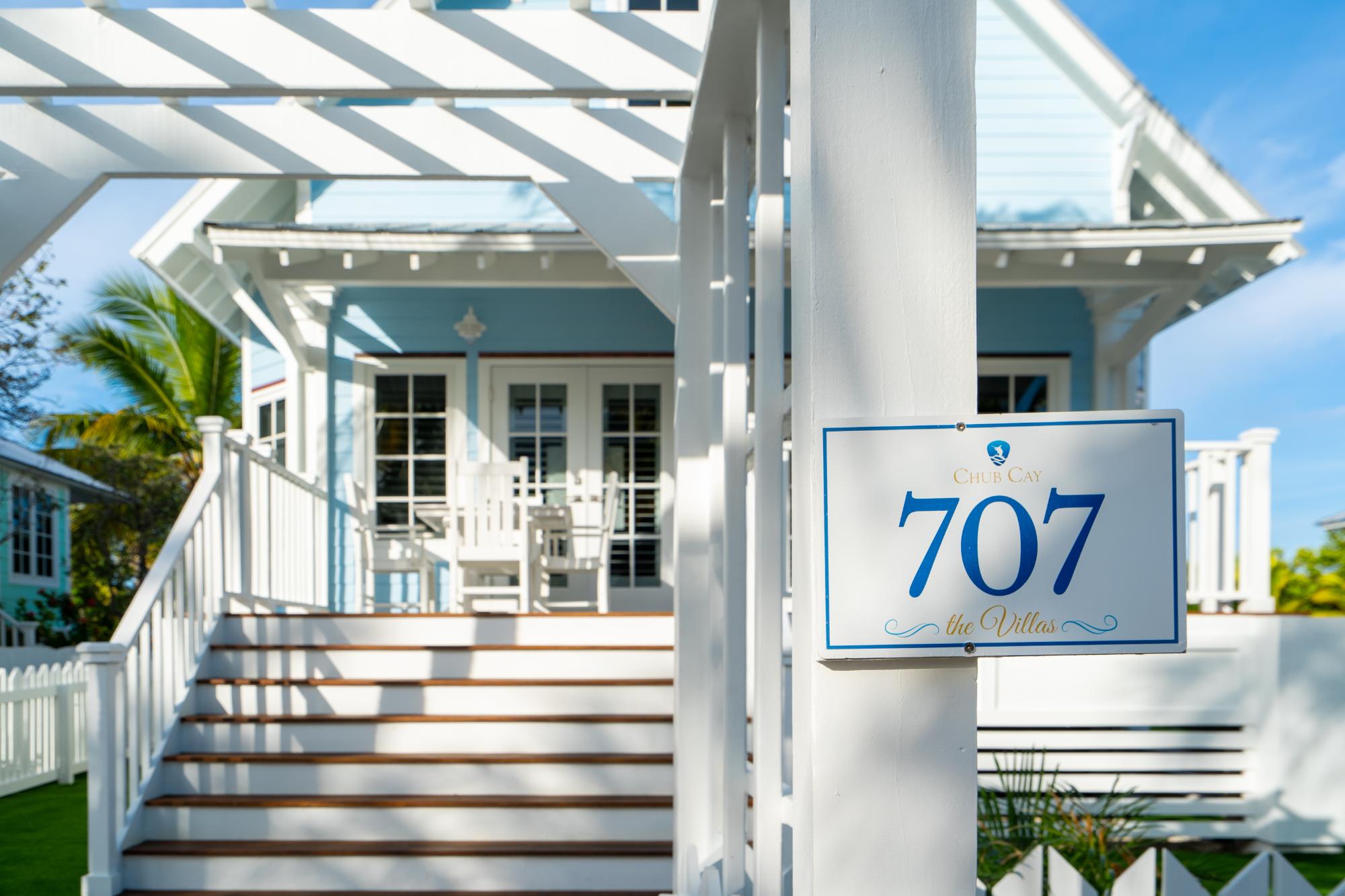 CHUB CAY RESORT & MARINA