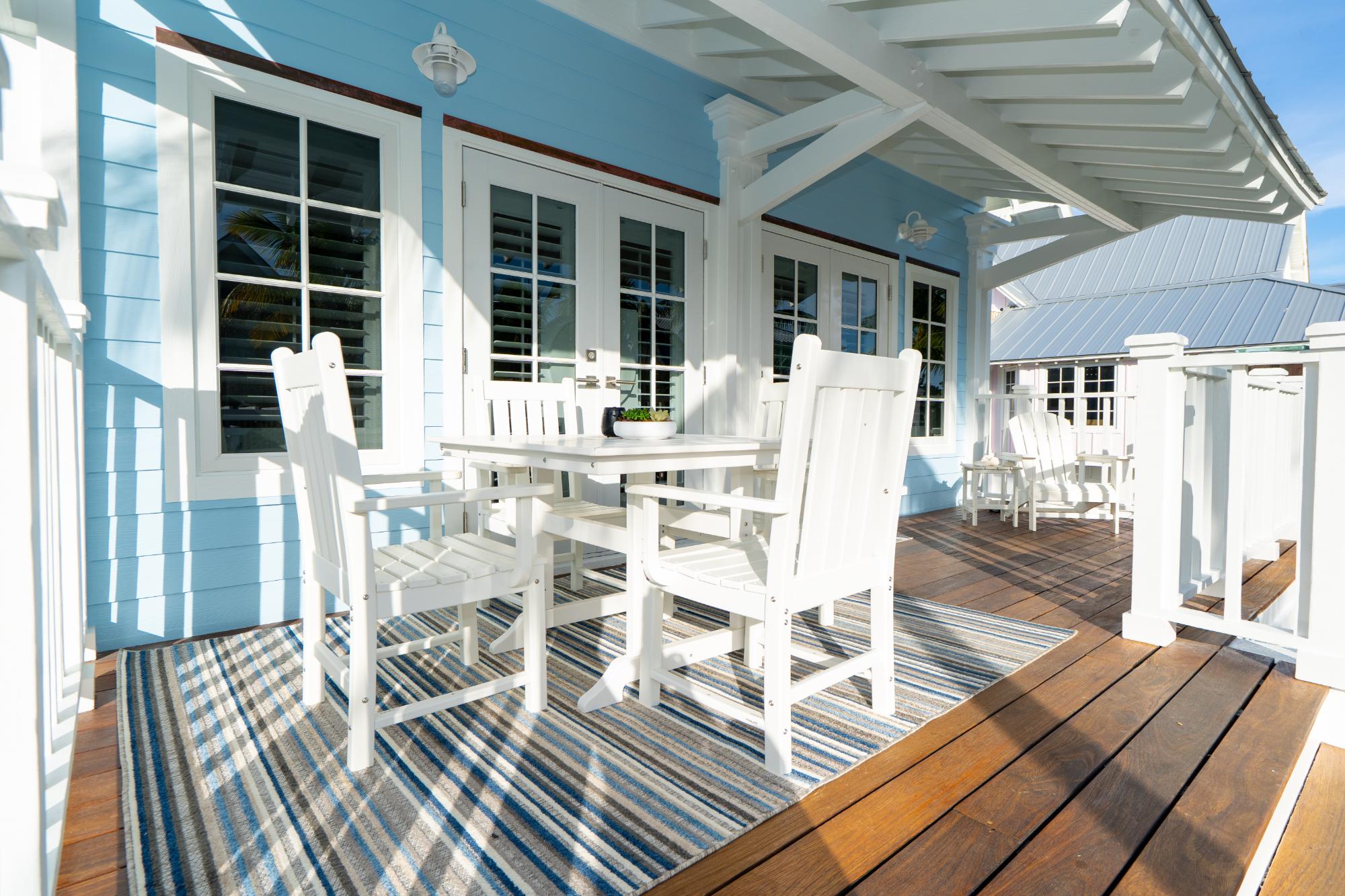 CHUB CAY RESORT & MARINA