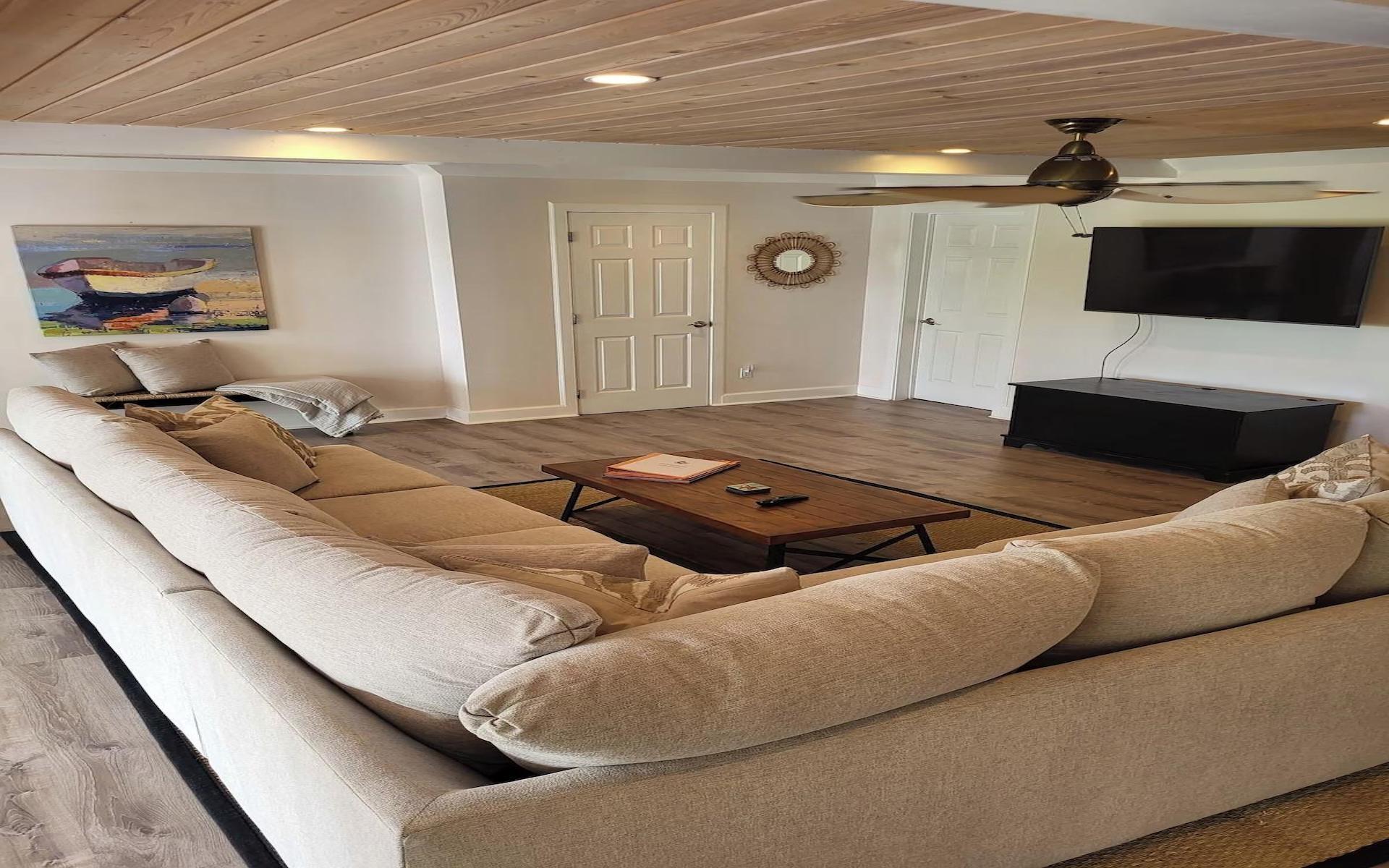 HIDEAWAYS