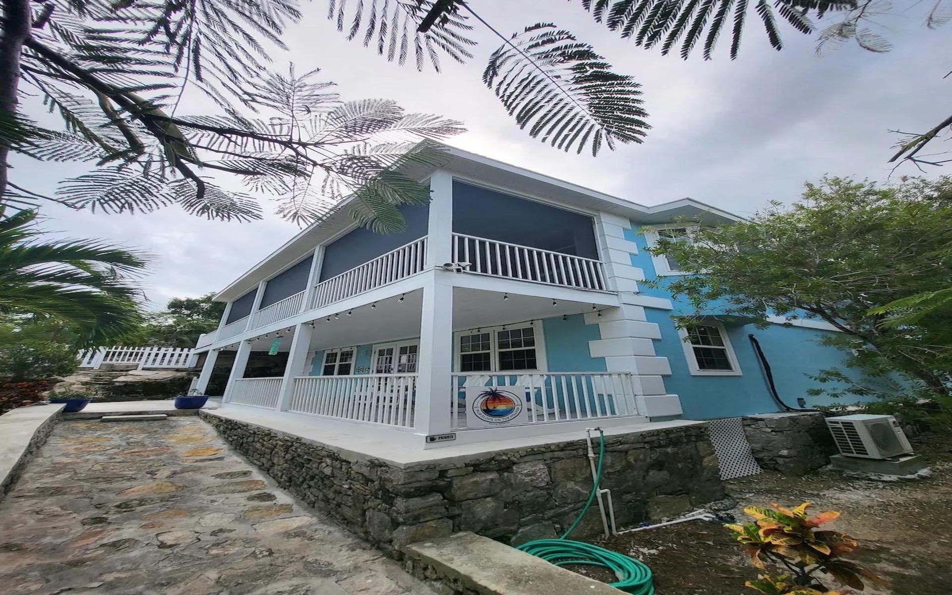 HIDEAWAYS