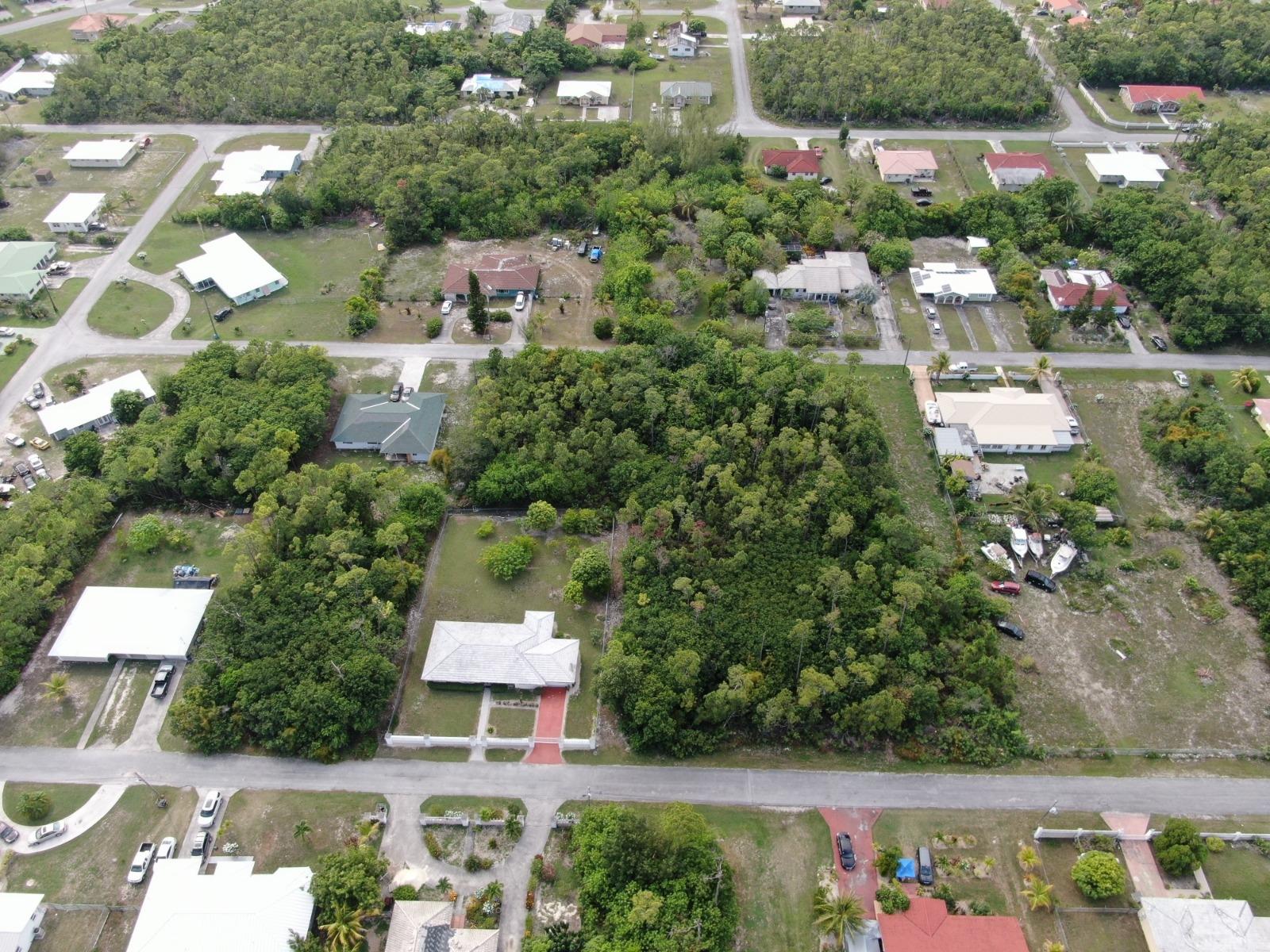 ROYAL BAHAMIAN ESTATES
