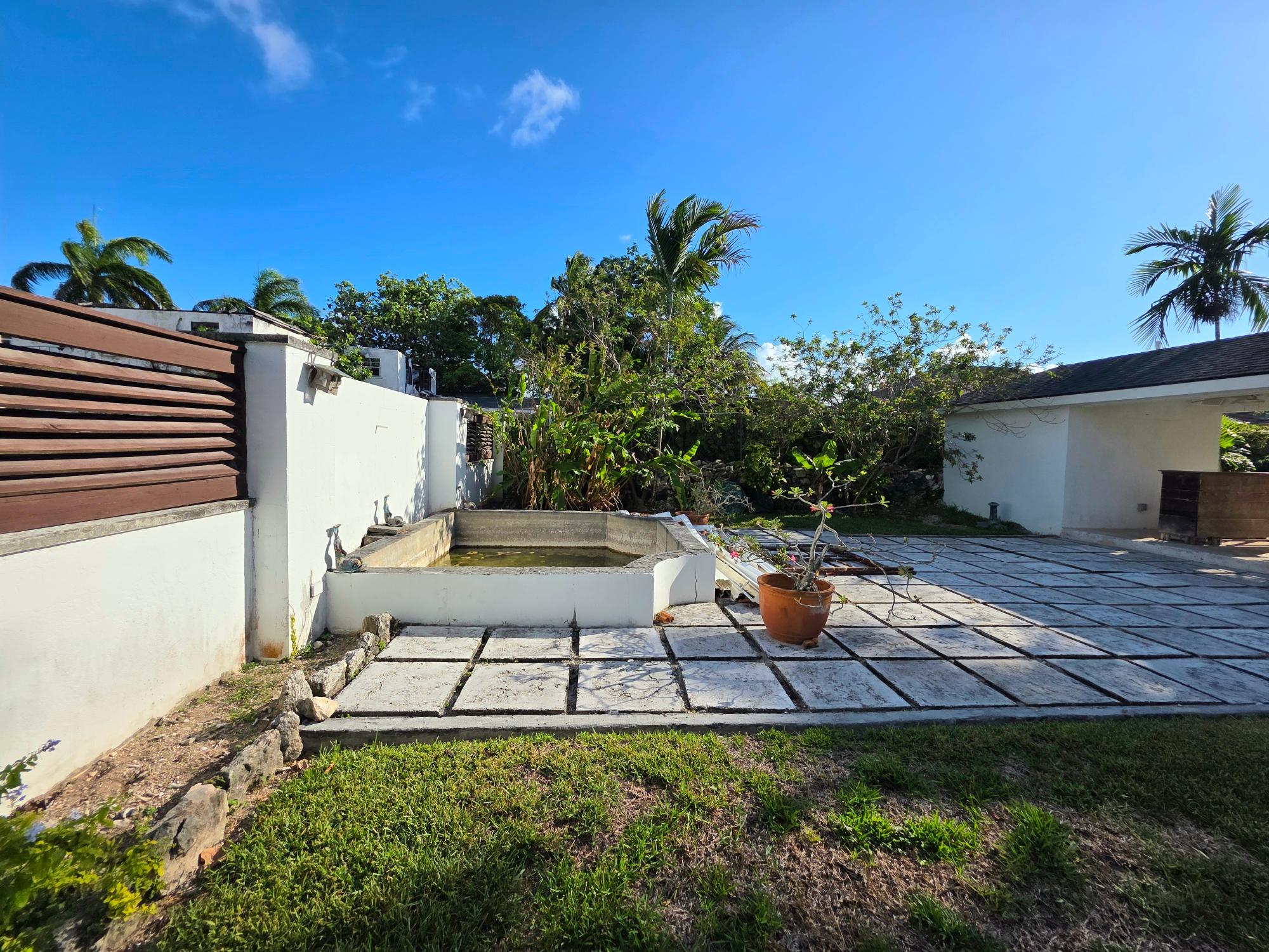 Rare Montague Rental