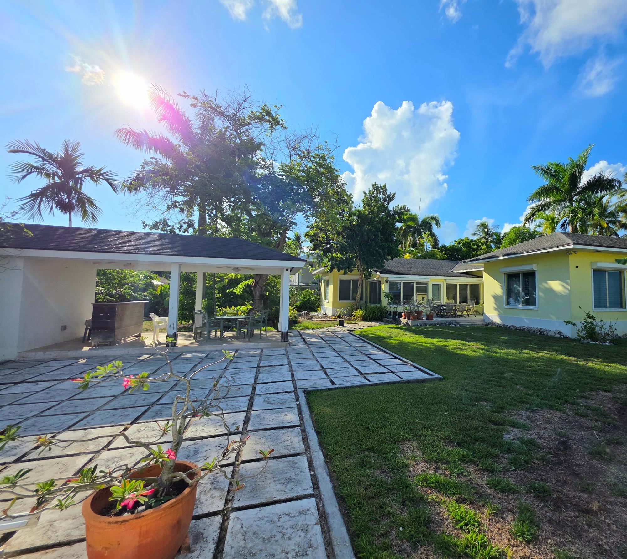 Rare Montague Rental