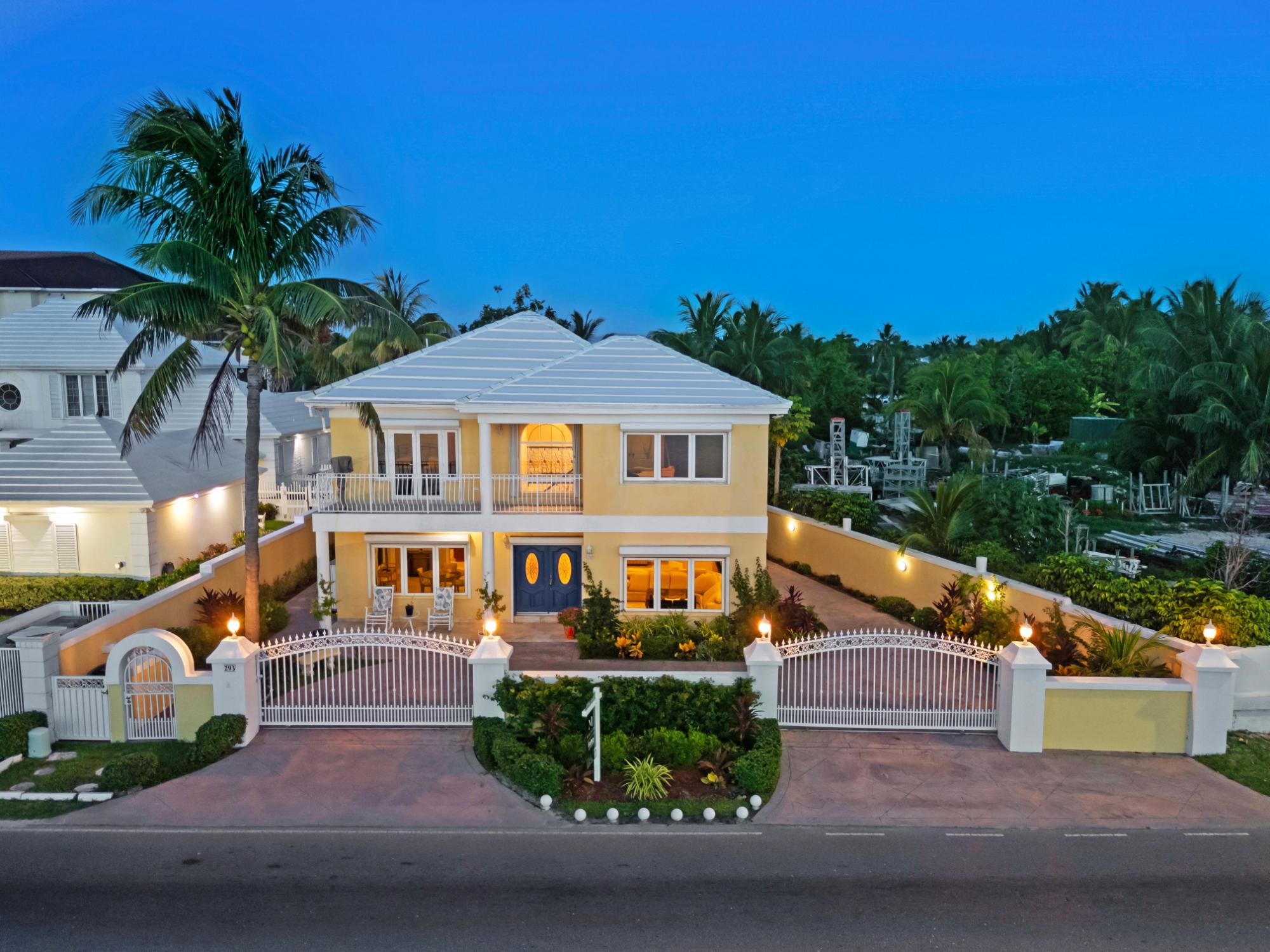 VILLA SUNDANCE