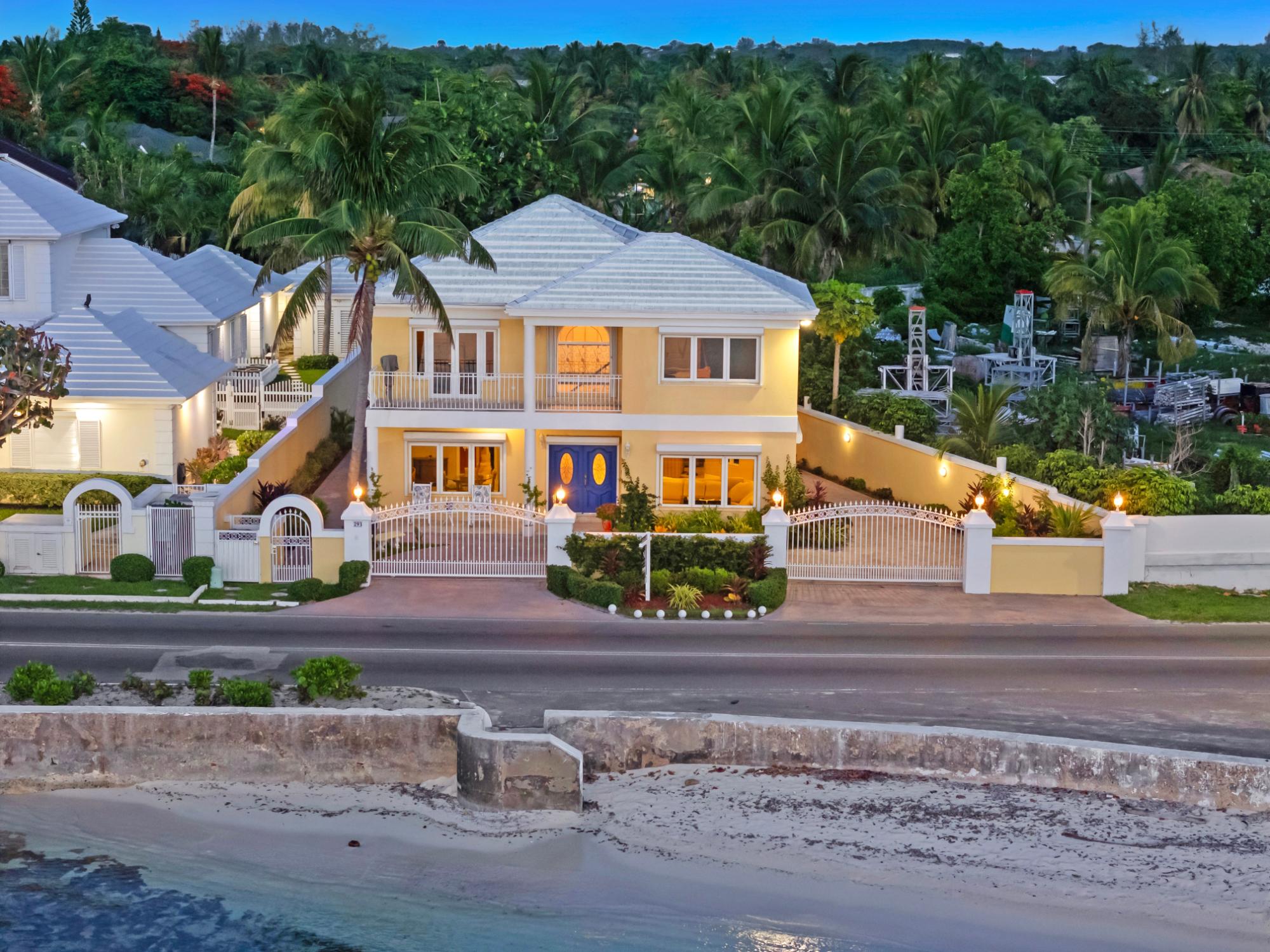 VILLA SUNDANCE
