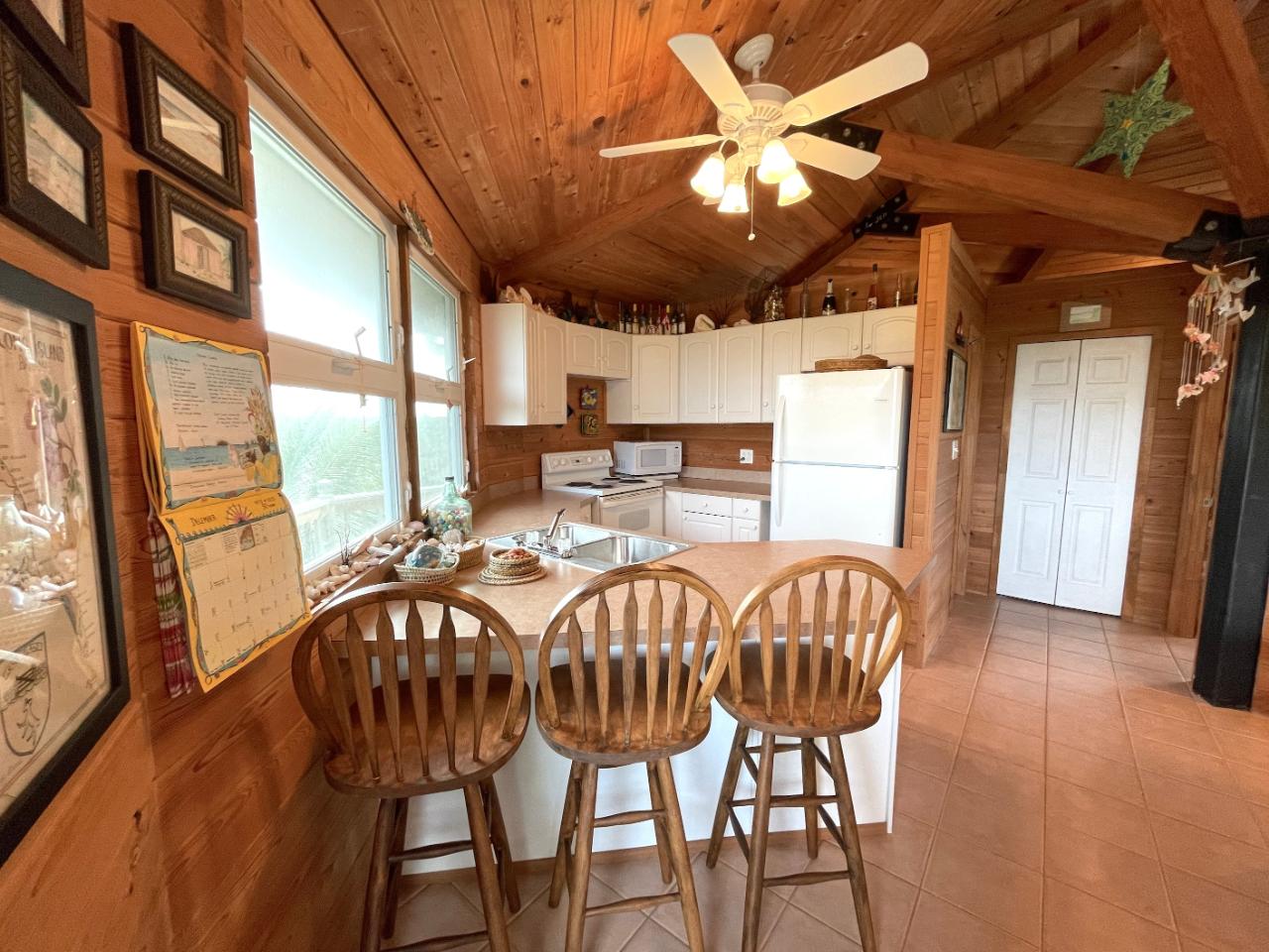 OCEANVIEW HOME W/GARAGE