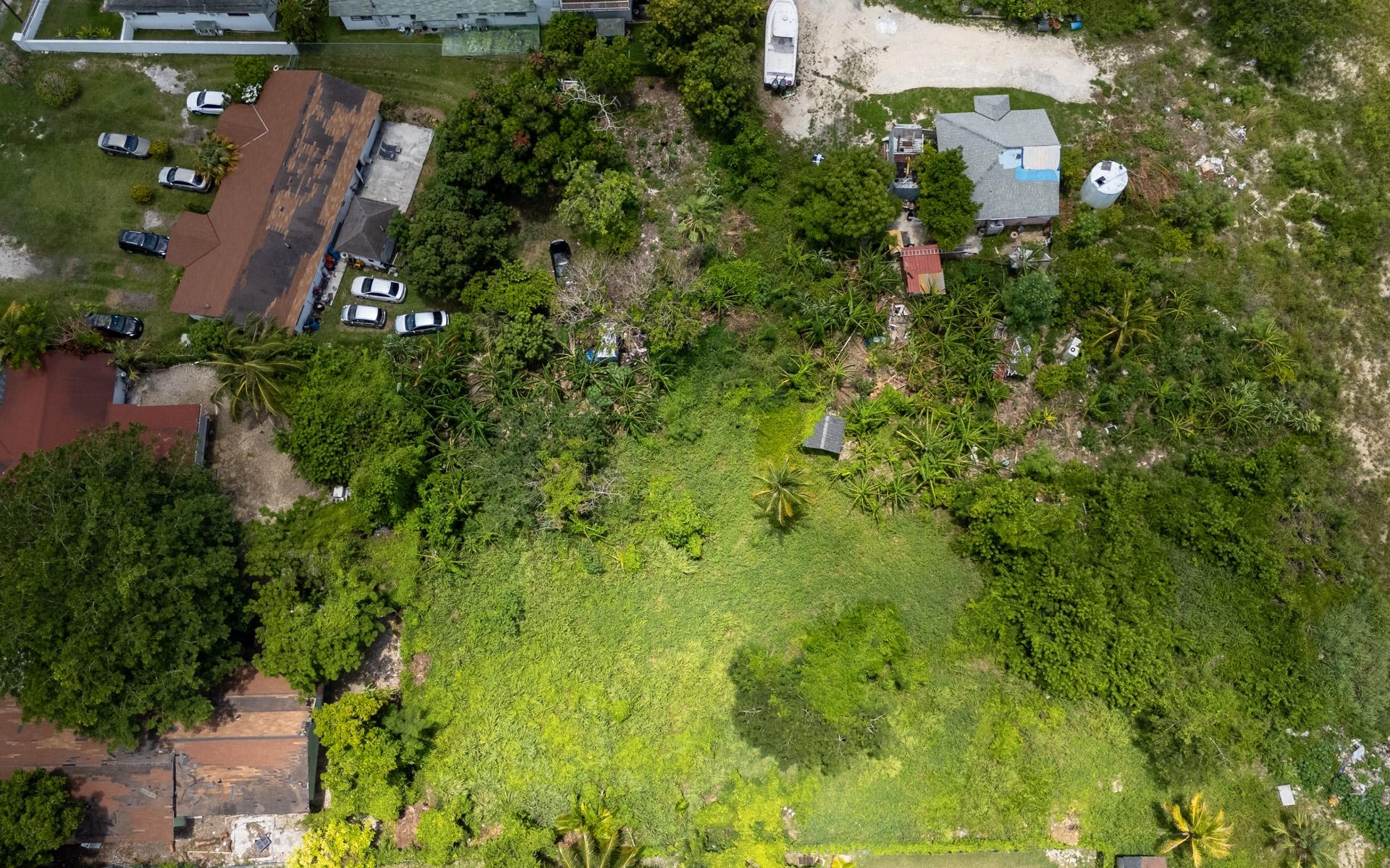 LOT 8, LITTLE ACRES