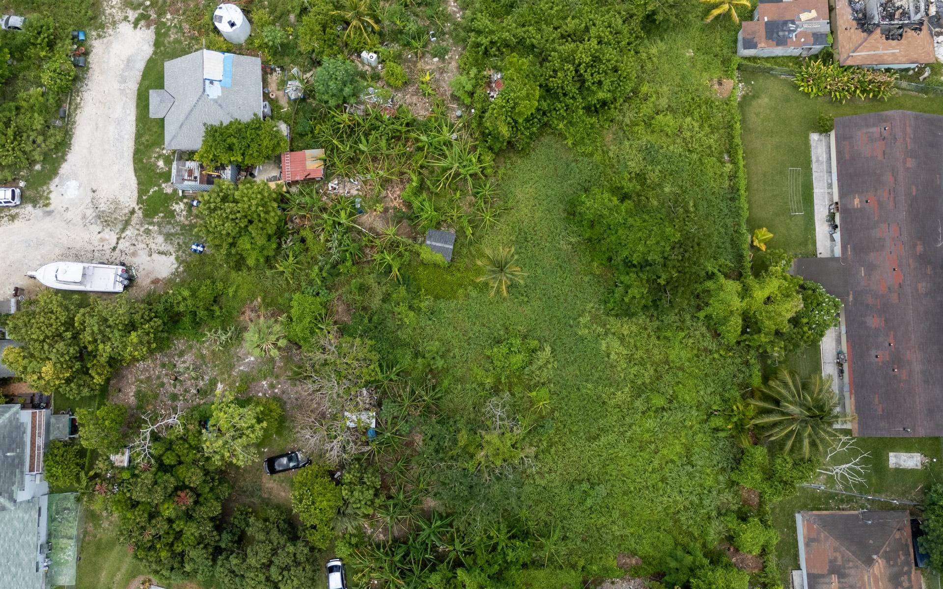 LOT 8, LITTLE ACRES
