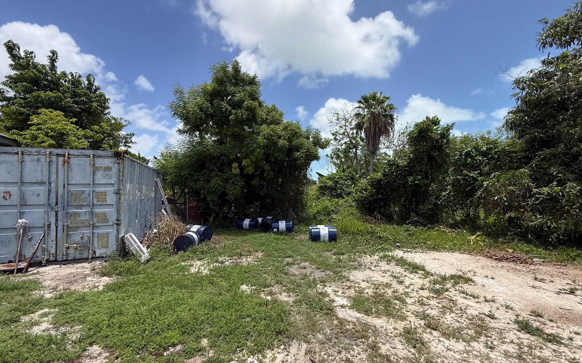 LOT 8, LITTLE ACRES