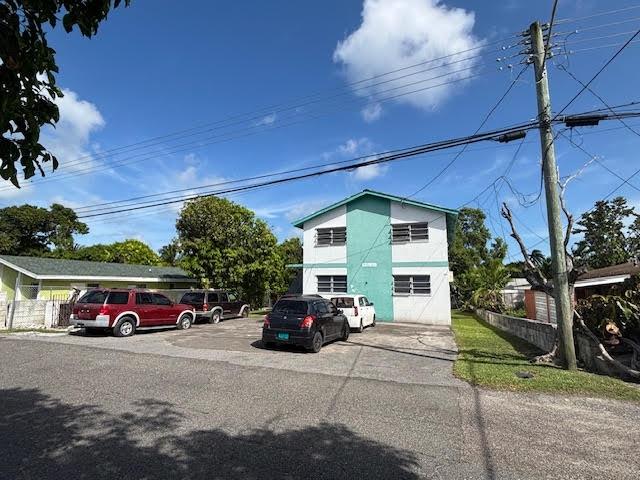 CHURCHILL AVENUE