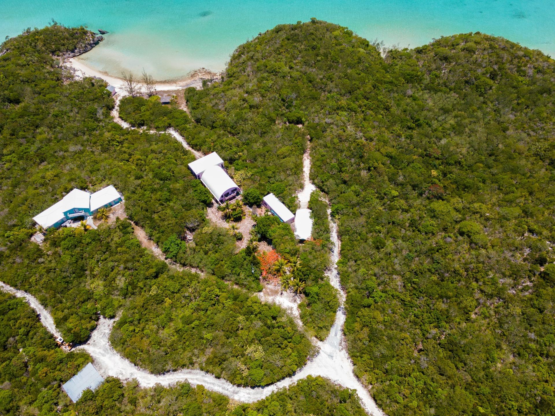 ESTATE IN BAIN’S BLUFF