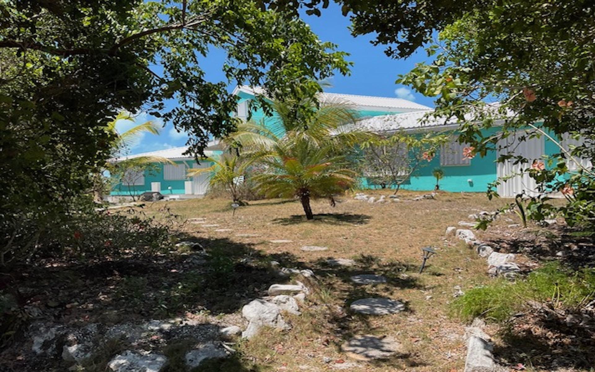 ESTATE IN BAIN’S BLUFF