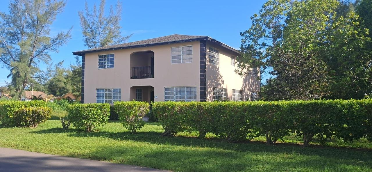 Coral Lakes Home