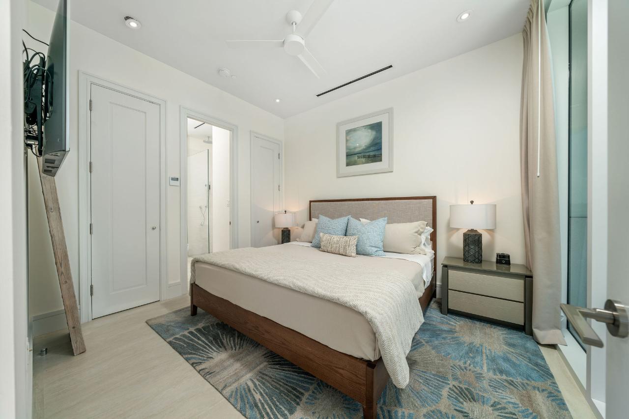 STERLING COMMONS EAST