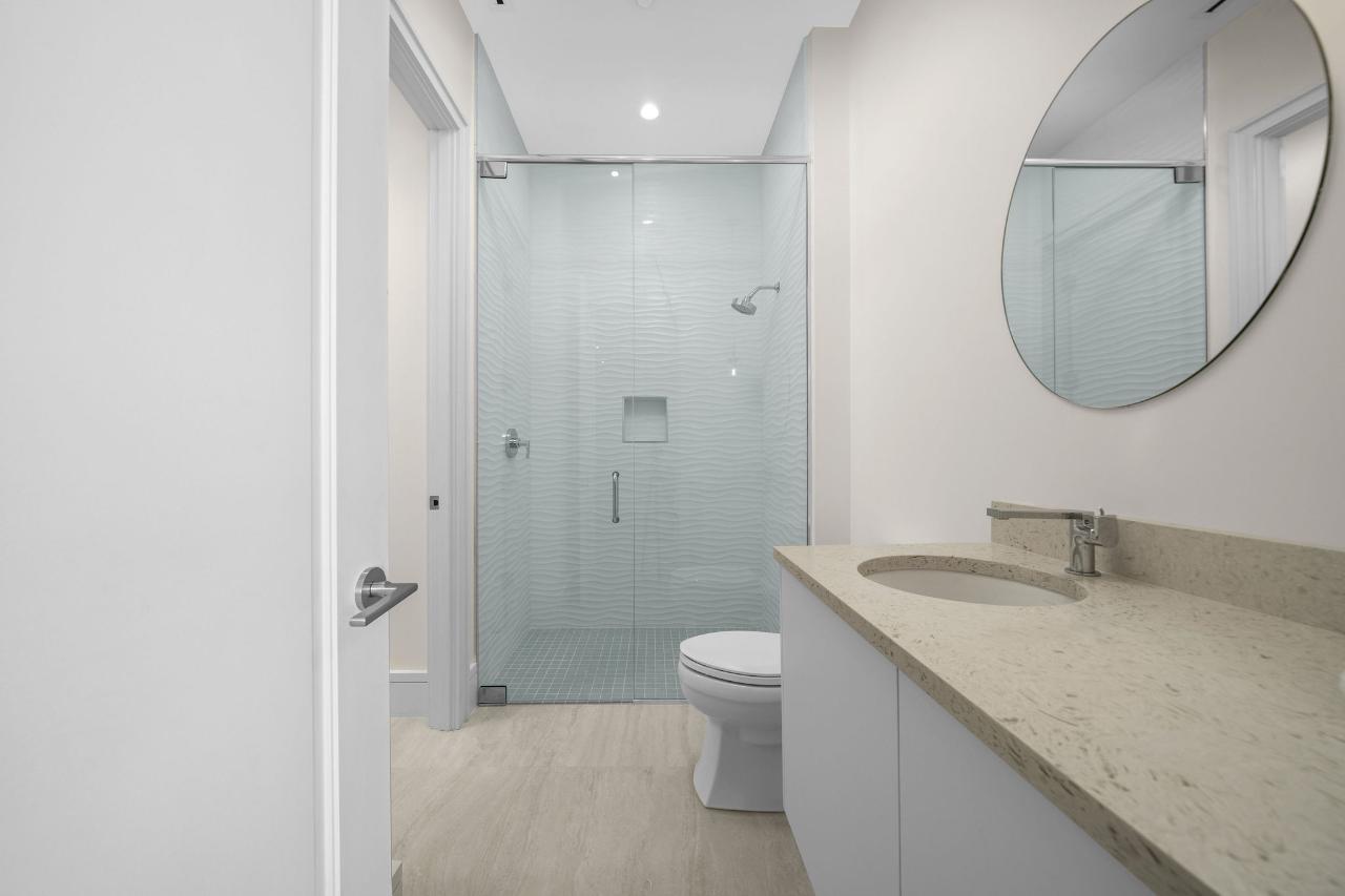 STERLING COMMONS EAST