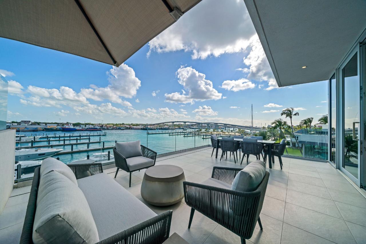 STERLING COMMONS EAST