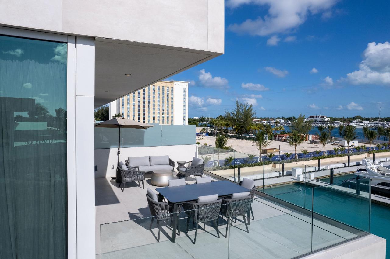 STERLING COMMONS EAST