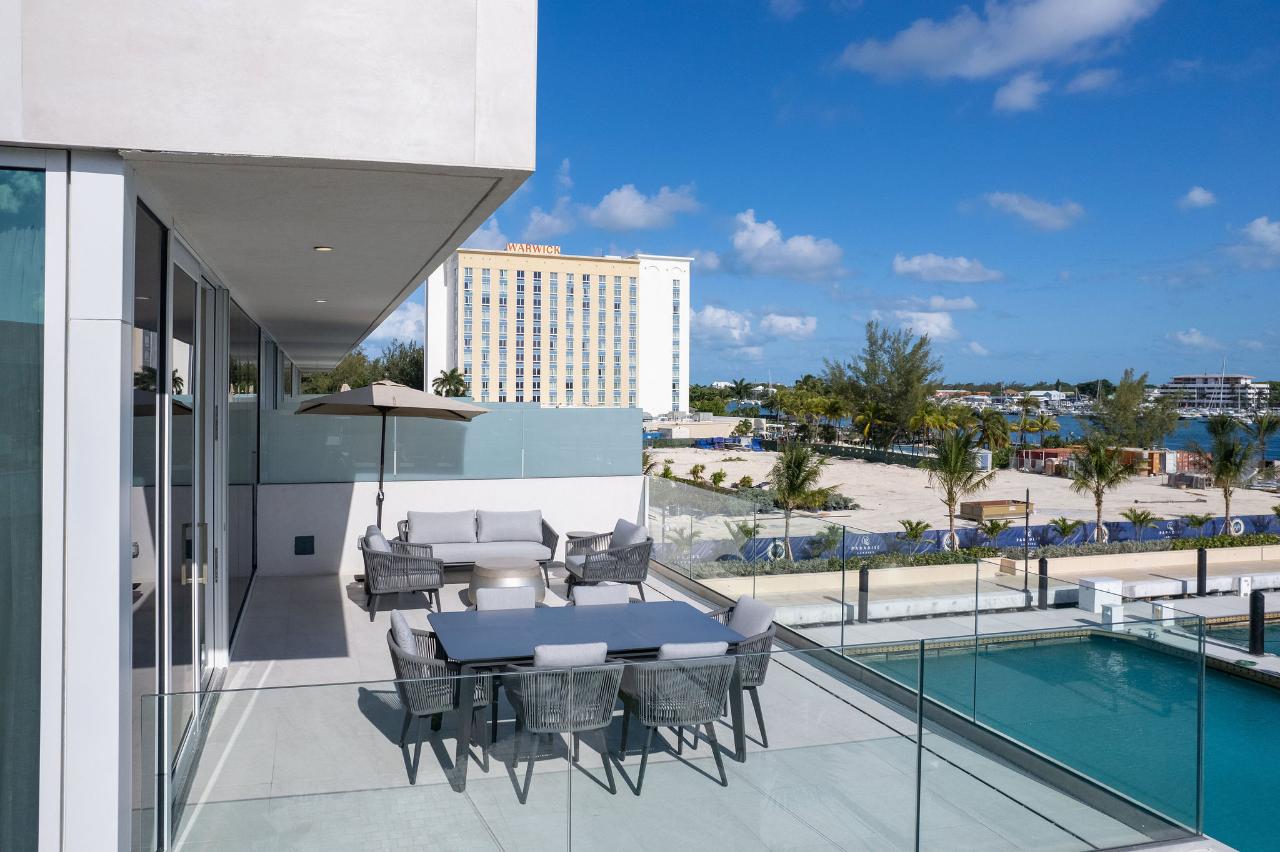 STERLING COMMONS EAST