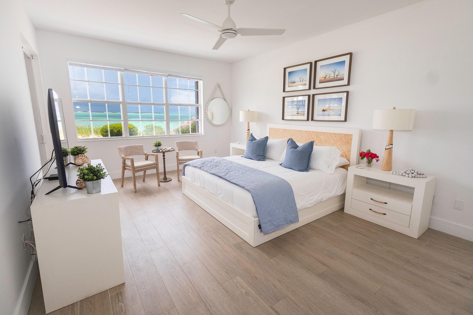BAHAMA BEACH CLUB 2085