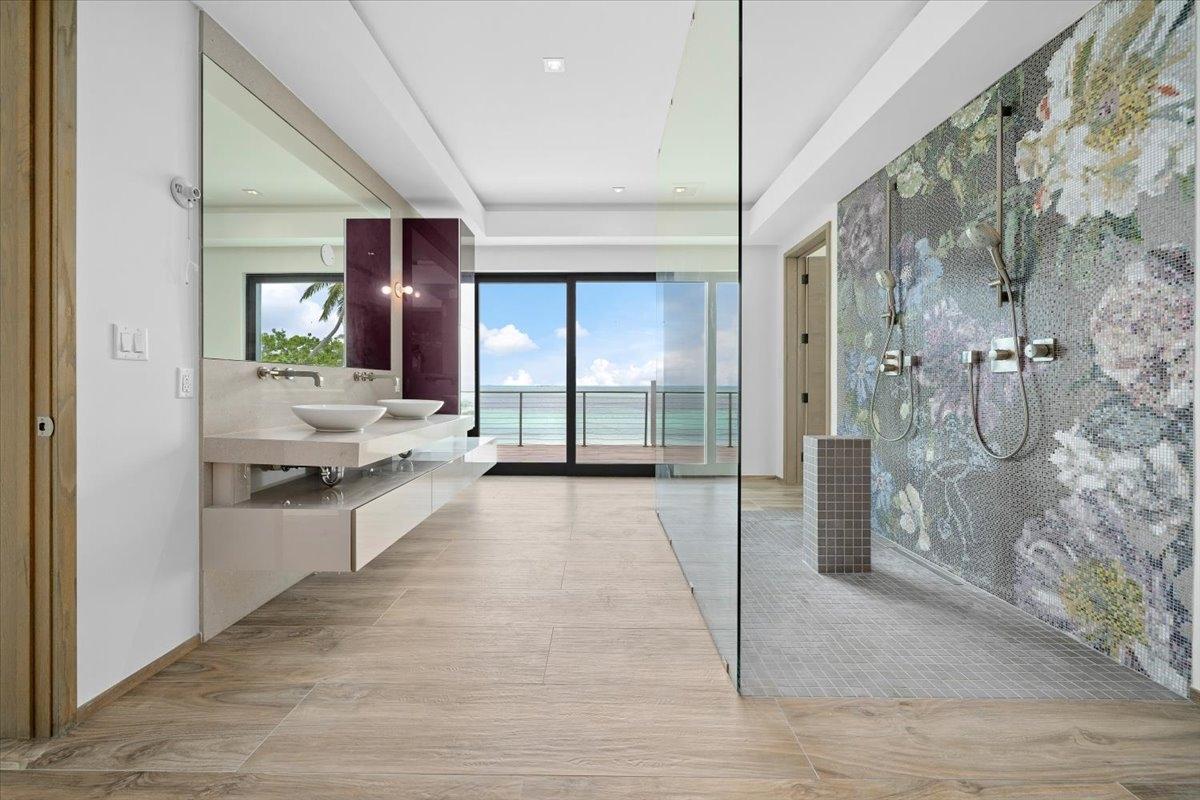 Beluga Estate