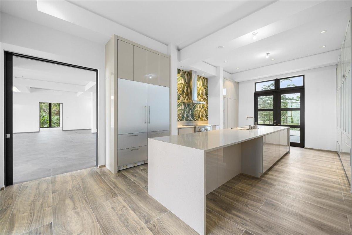 Beluga Estate