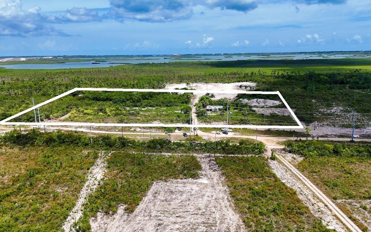 9 ACRE LOT OFF CARMICHAEL RD