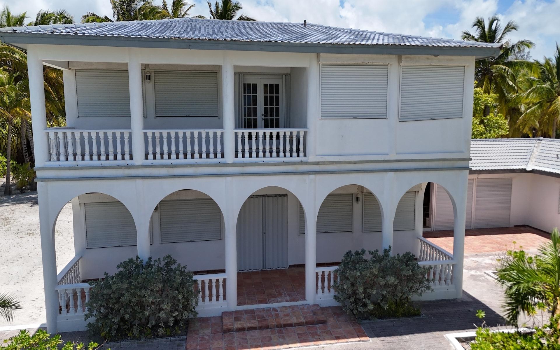 KEMPS BAY BEACHFRONT
