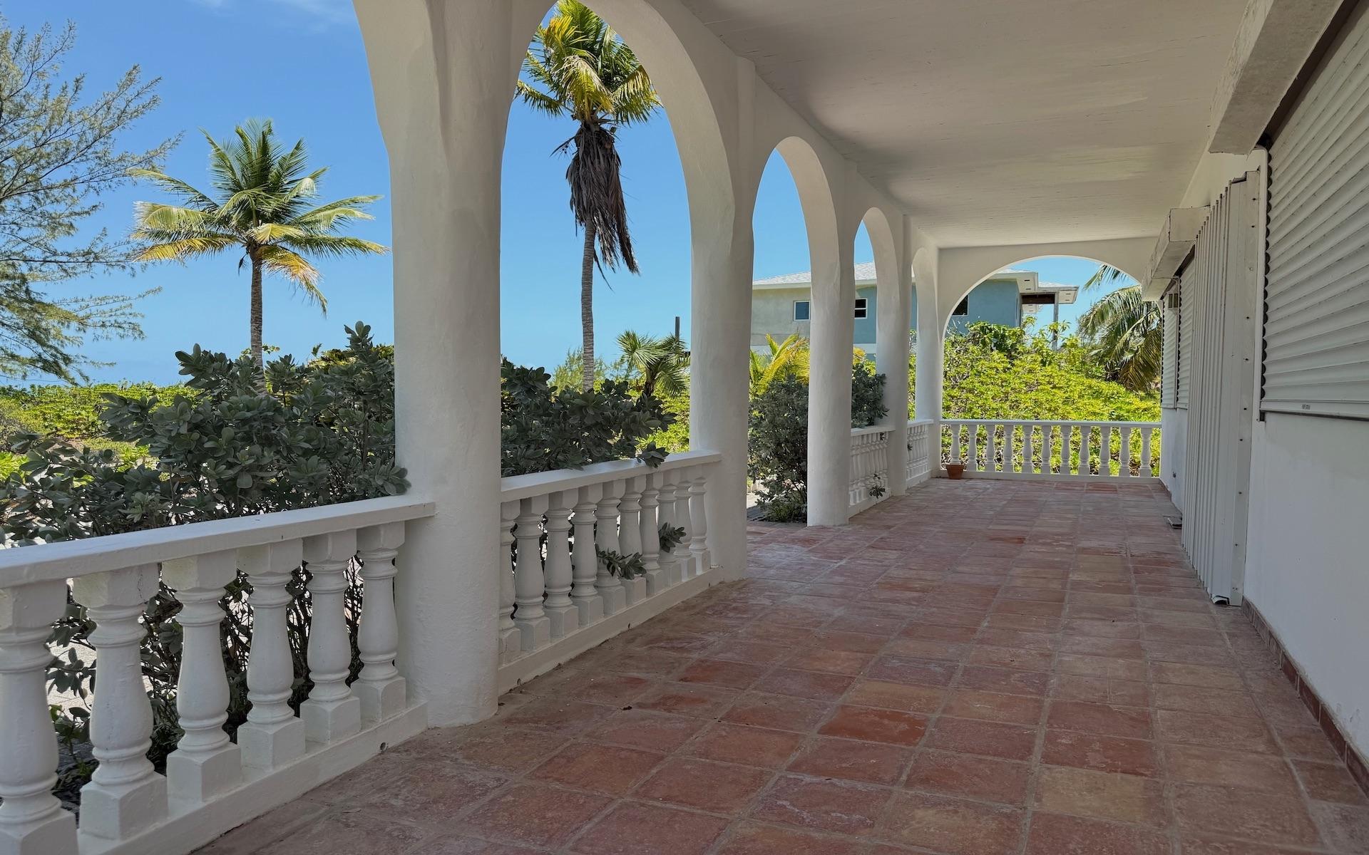 KEMPS BAY BEACHFRONT