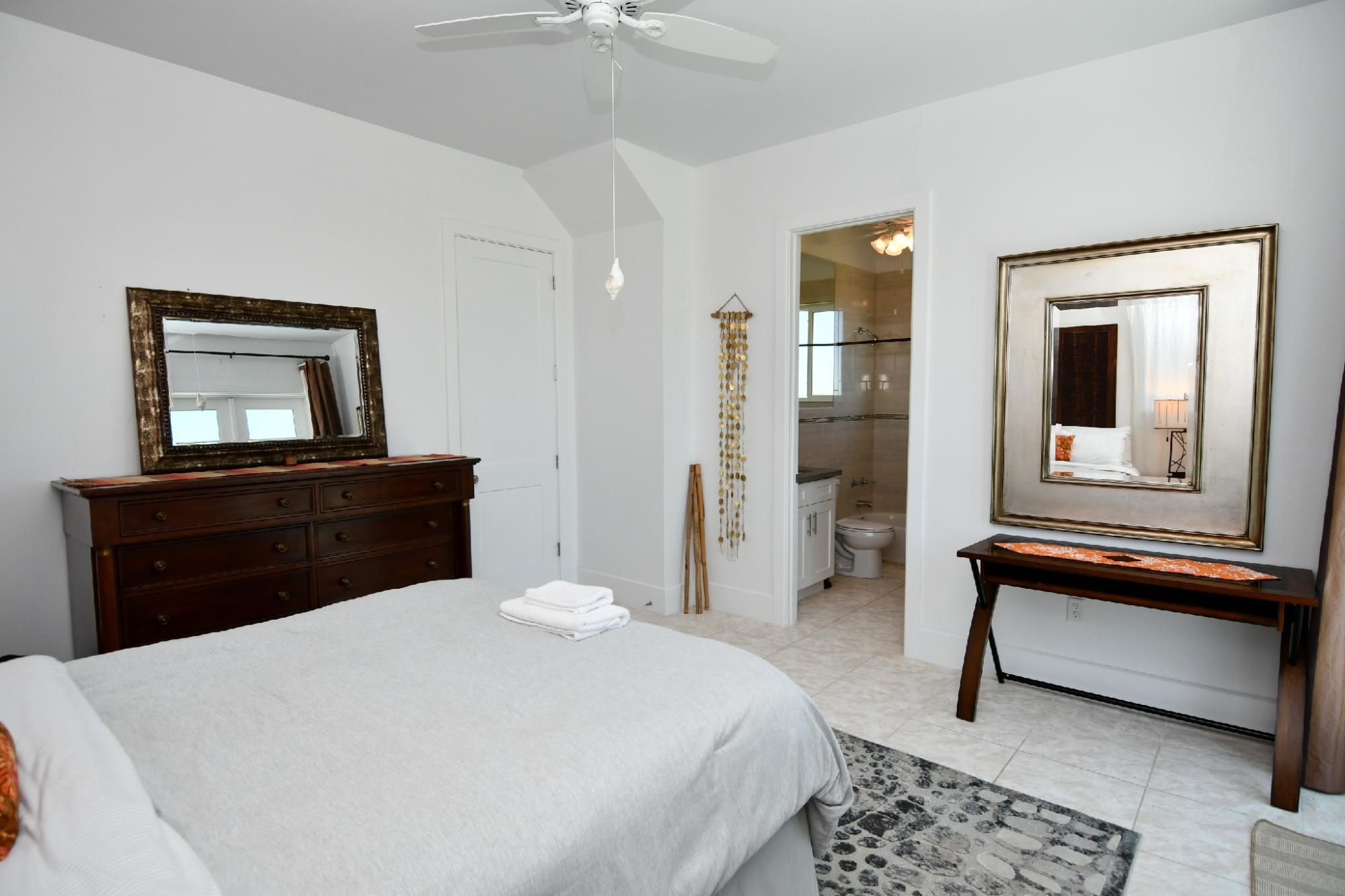 PELICAN HOUSE, M.H.