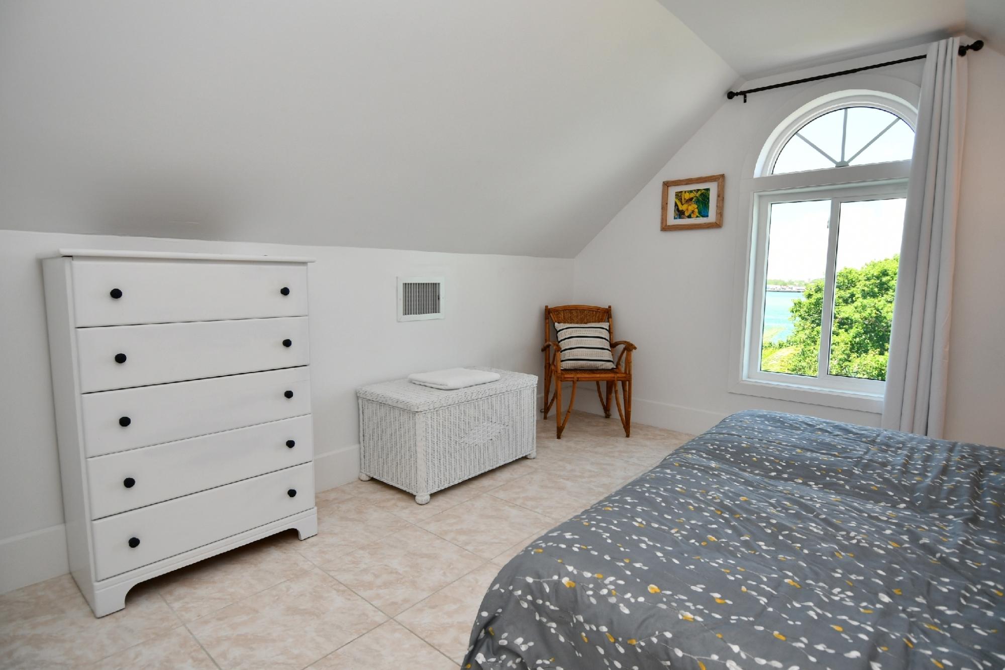 PELICAN HOUSE, M.H.