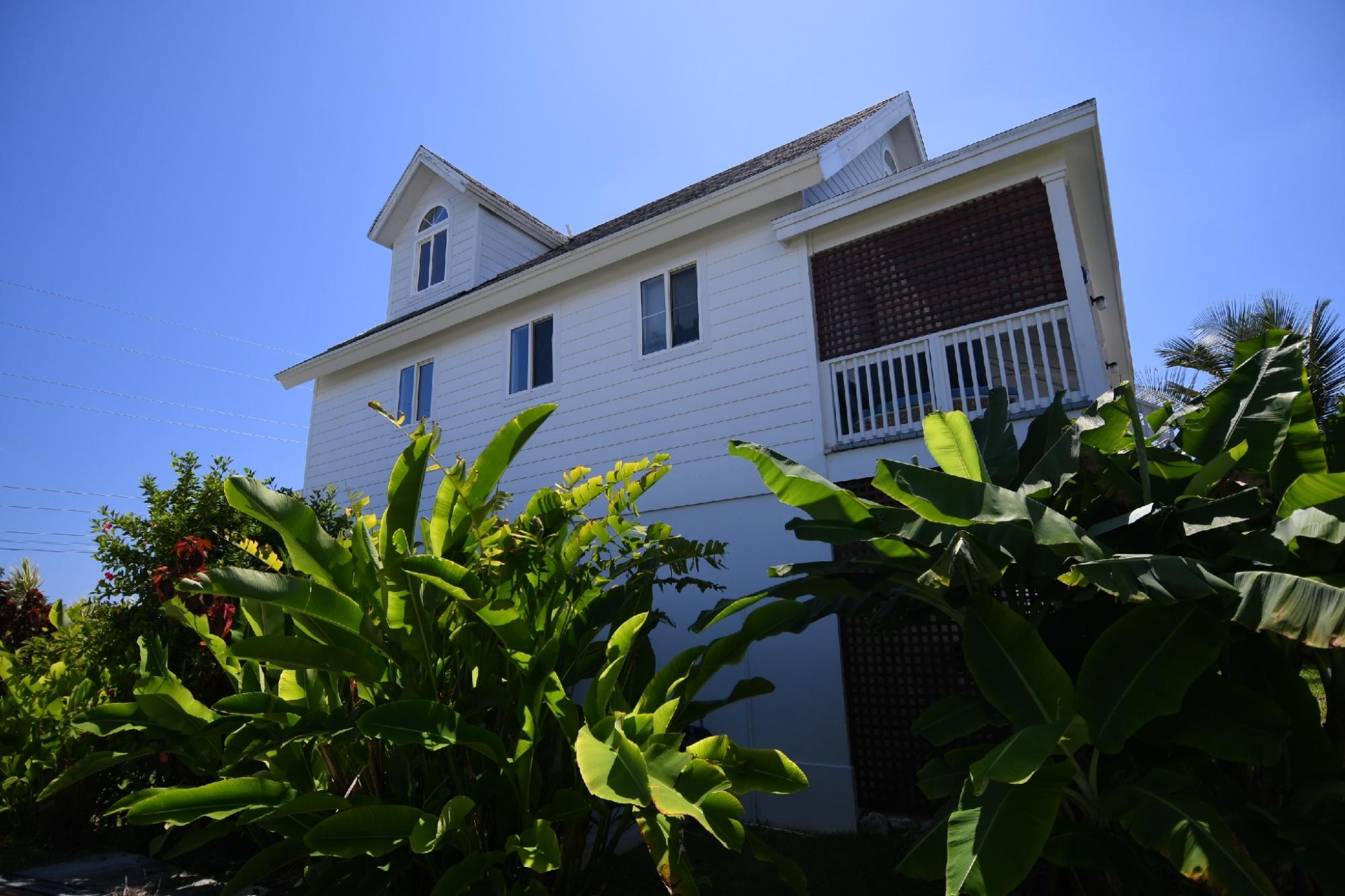 PELICAN HOUSE, M.H.