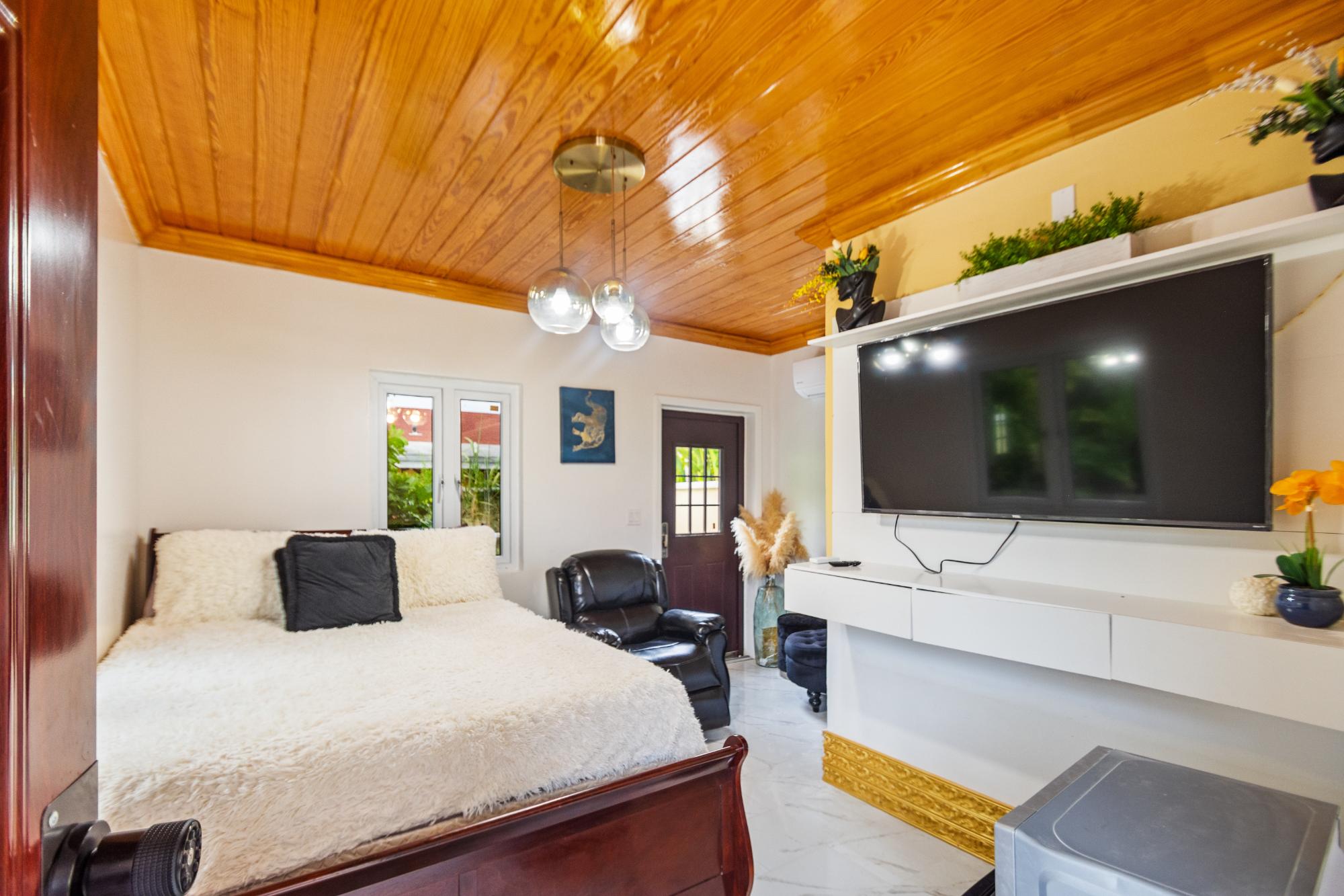 COMMONWEALTH ROAD BLAIR