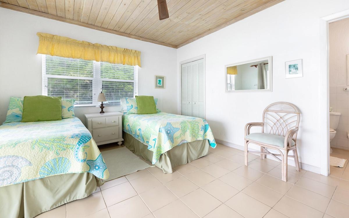 SERENITY COVE, TEN BAY