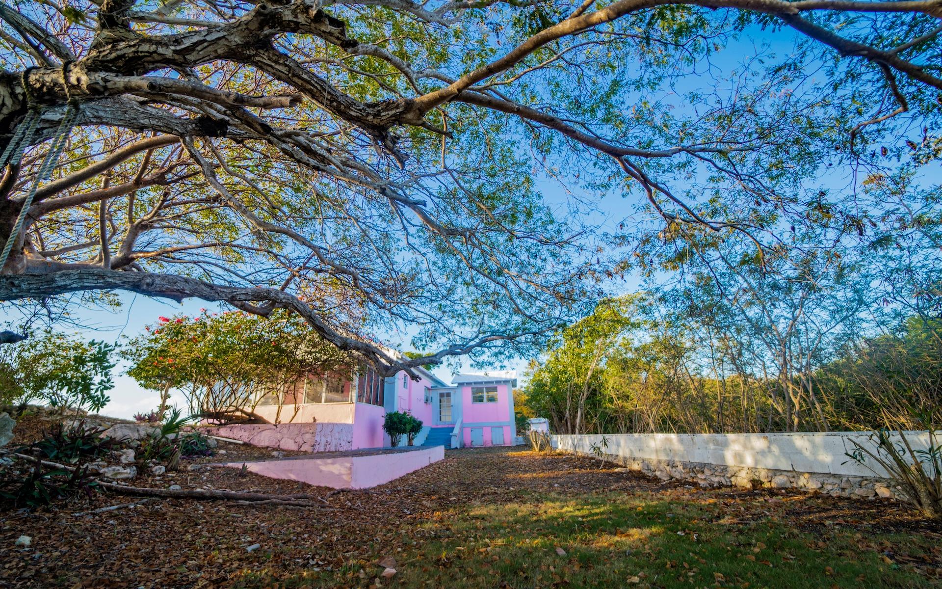 HUMMINGBIRD CAY